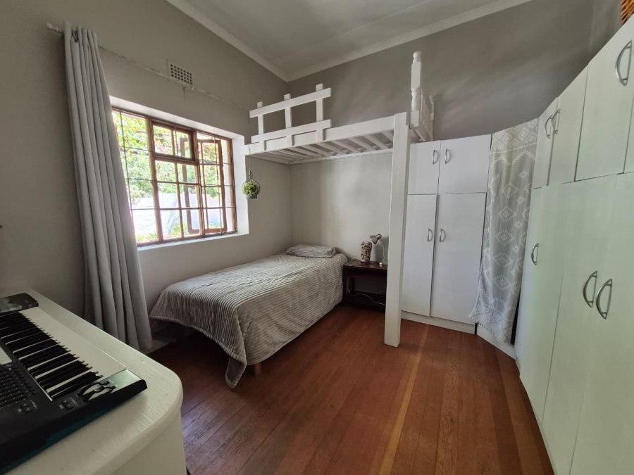 5 Bedroom Property for Sale in Langerug Western Cape